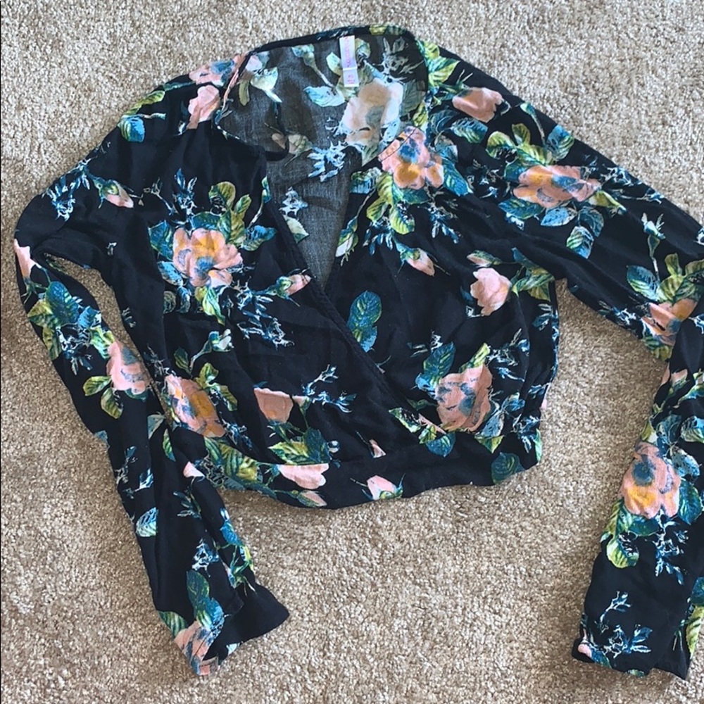 XS Long sleeve floral crop top